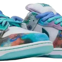 Nike SB Dunk Low Futura Laboratories Bleached Aqua