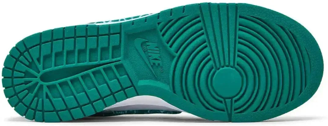 Nike Dunk Low Essential Paisley Pack Green (Women's)