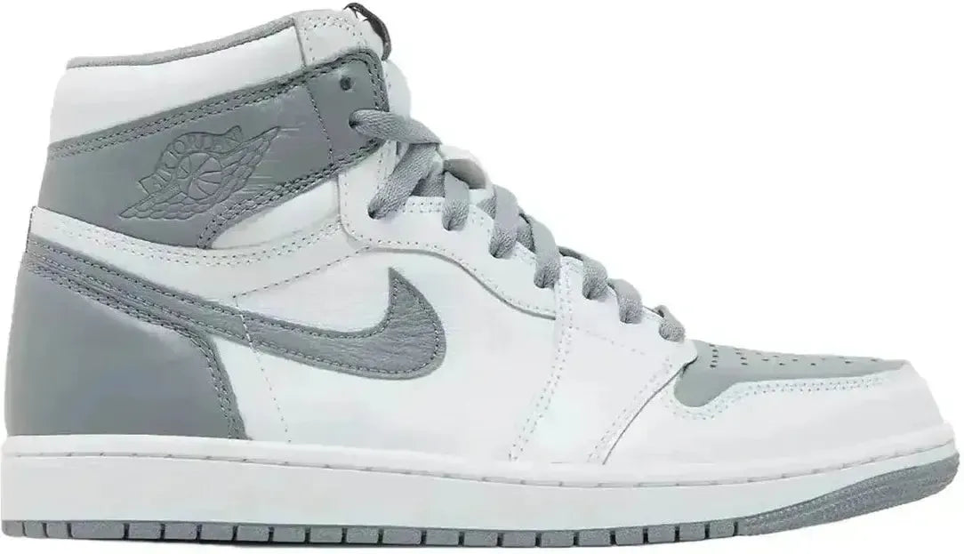 Jordan 1 Retro High OG "Stealth"