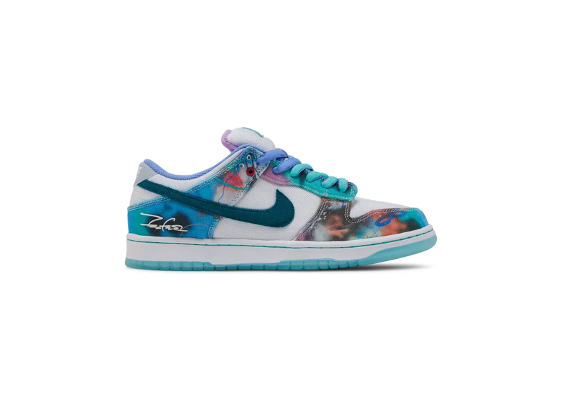 Nike SB Dunk Low "Futura Laboratories Bleached Aqua"