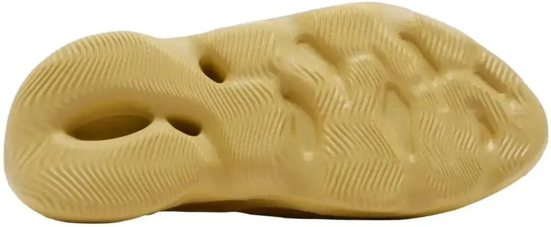 adidas Yeezy Foam RNNR Sulfur