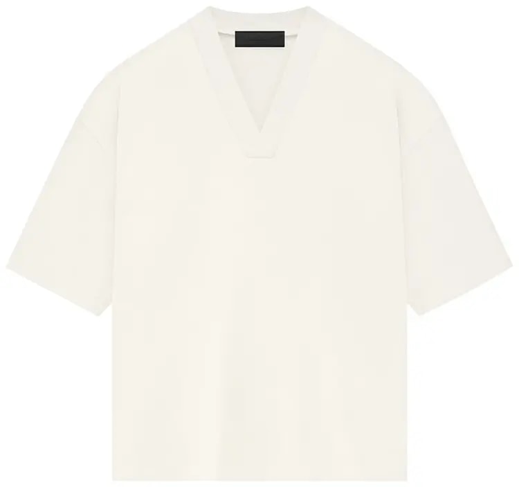 FOG ESSENTIALS V-Neck Cloud Dancer