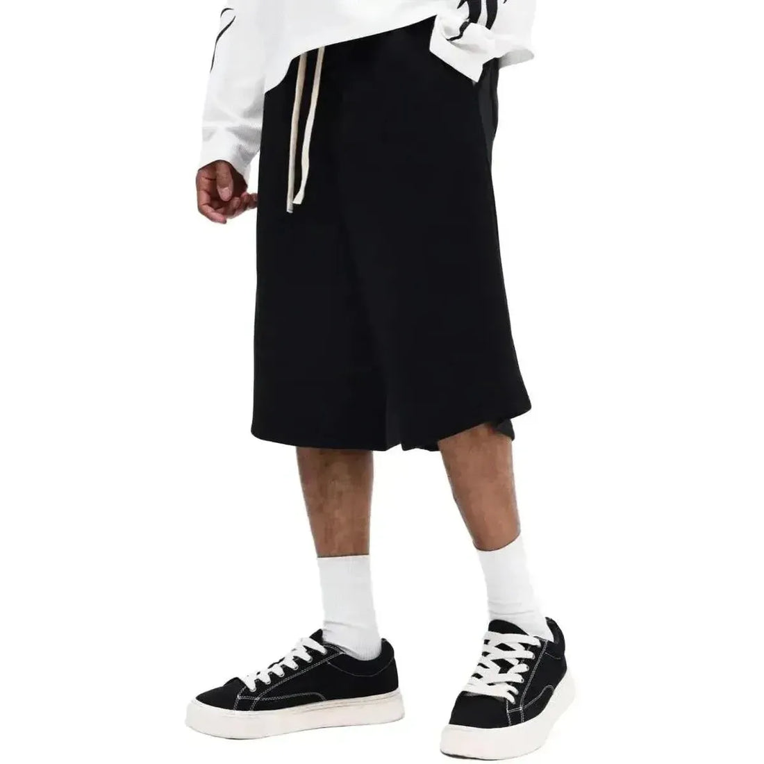 sumwon oversized baggy shorts black