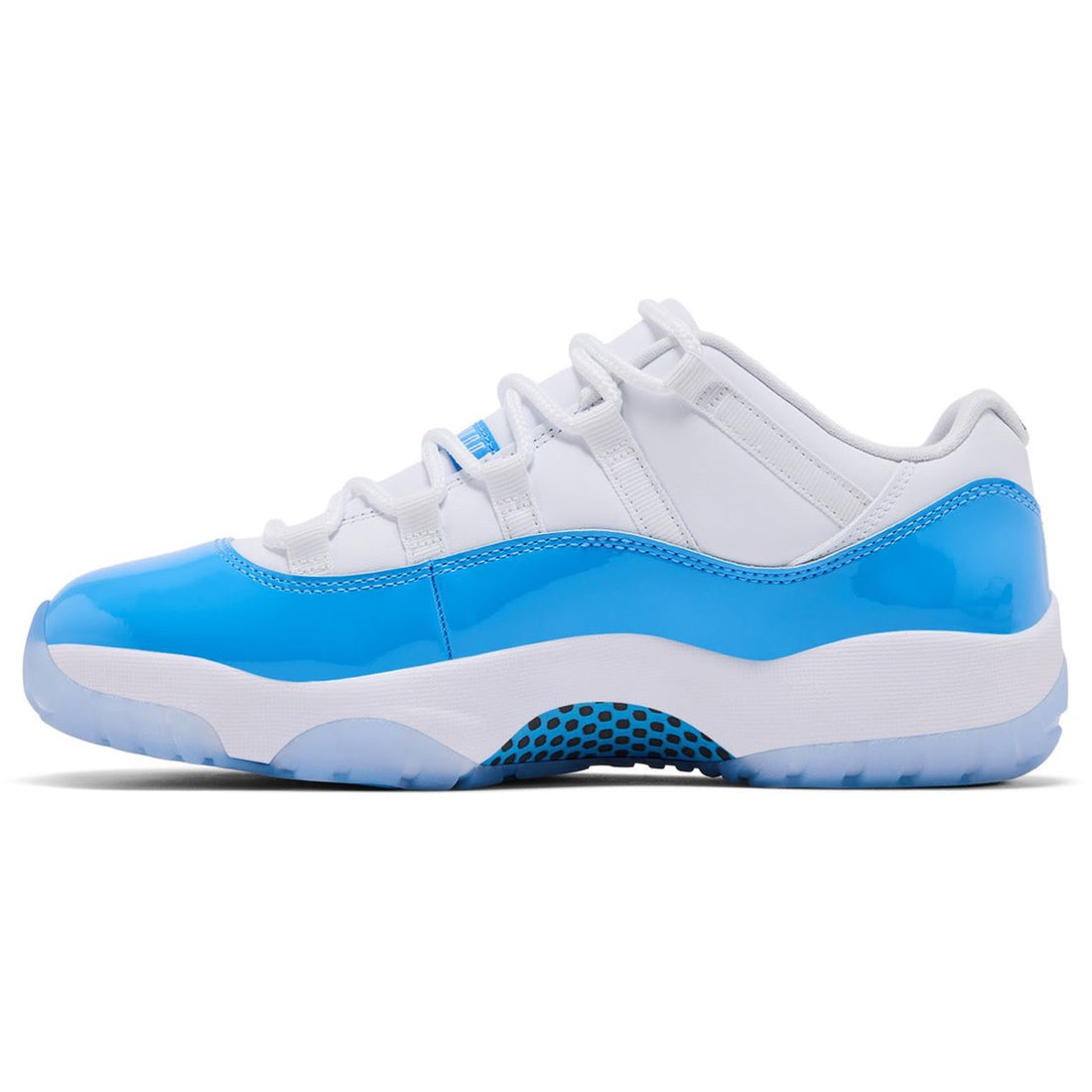 Jordan 11 Retro Low University Blue (2026)